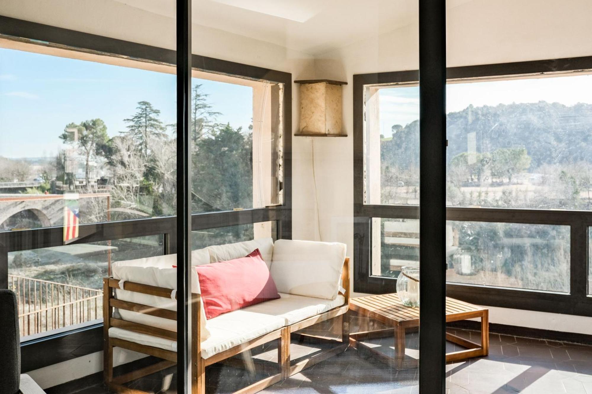 10 Del Pont Alojamiento Con Vistas Panoramicas バサルー エクステリア 写真
